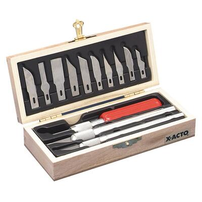 Basic Knife Set Wood Chest No. 12 5 plus 13 Ast Blades