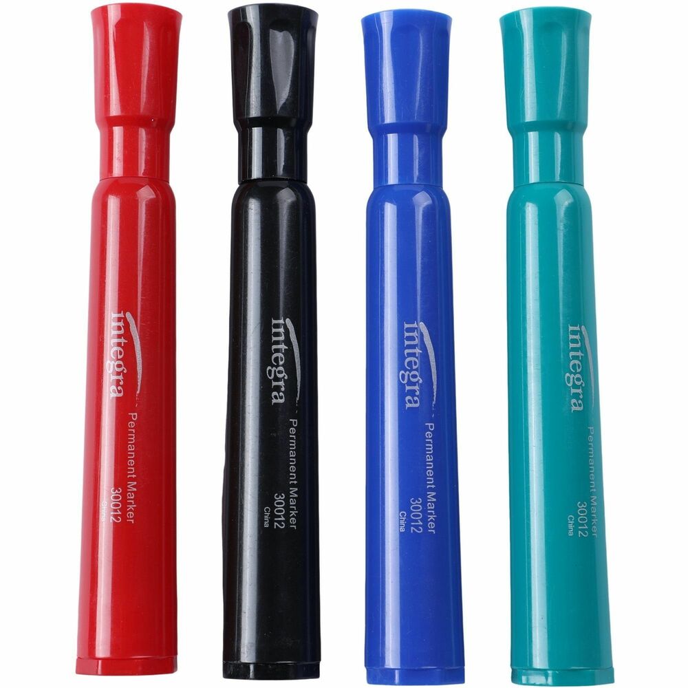 ITA30012 - Permanent ink marker features waterproof, smear-proof ink and a chisel tip.