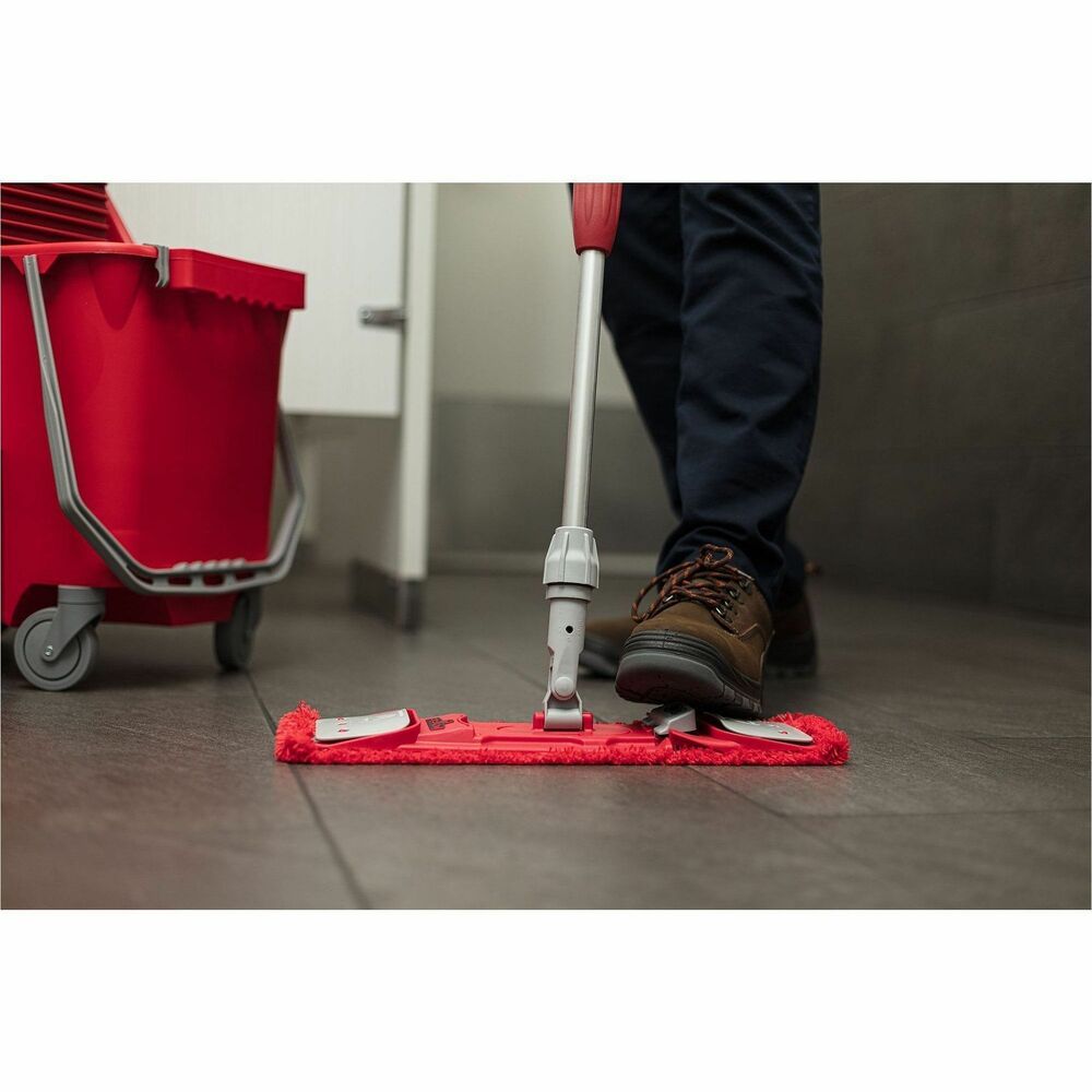 UNGMM40R - Microfiber mop features a heavy-duty, 15mm pile to effectively clean stone and tile floors with grout lines. Aggressive cleaning edges require less water and effort for efficient performance. Machine-washable mop is designed for use with Unger SM40G and SM40R mop holders (sold separately).