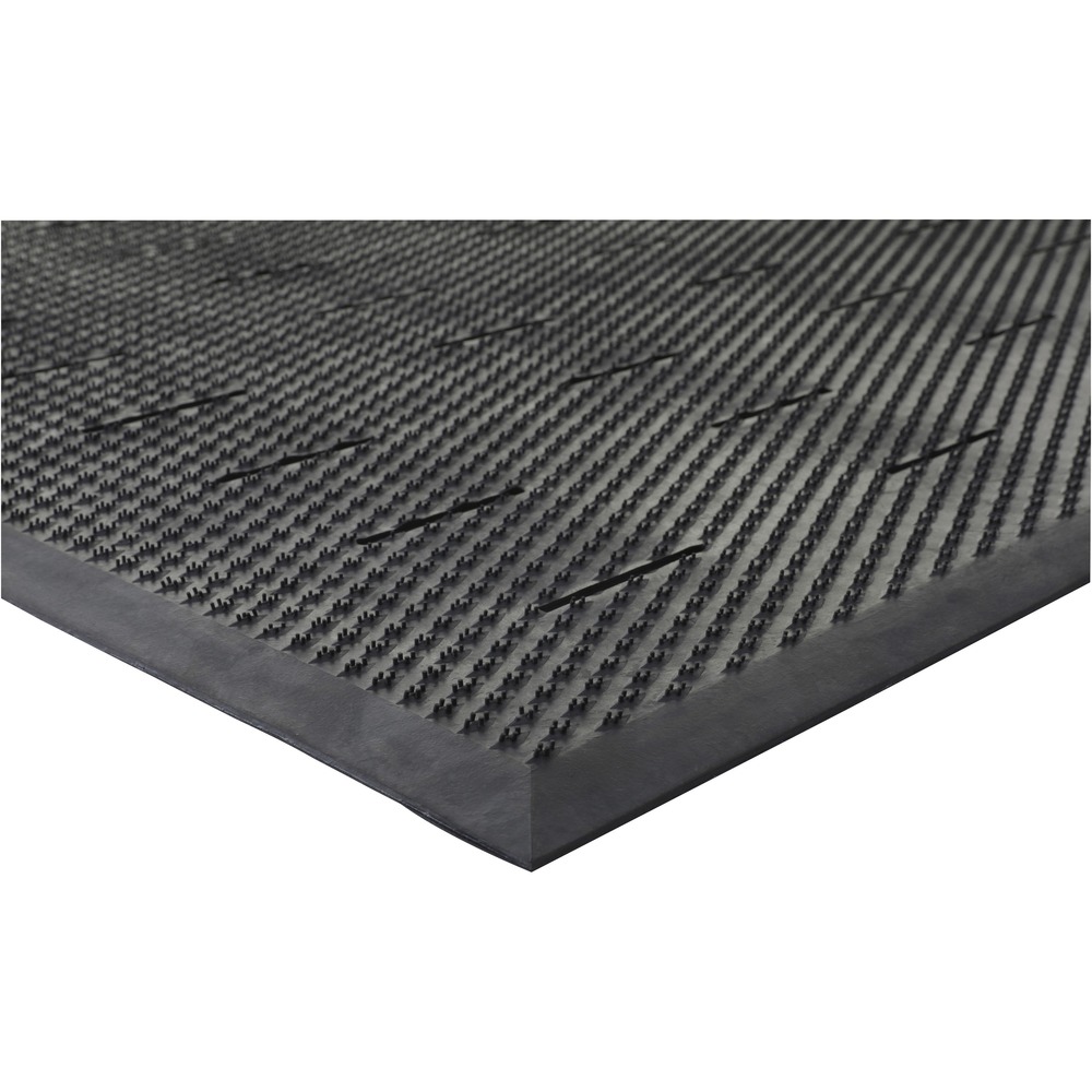 GJO32590 - Anti-fatigue mat offers a 1/2" overall thickness with superior anti-fatigue properties to increase comfort and productivity. Drainage slots allow liquids to flow through the mat, keeping moisture away from feet. Raised cleats on top surface provide the mat with premium traction. Beveled edges help prevent slips, trips, and falls. Cross members on back reduce mat movement in wet or dry environments. Mat is made from 100 percent rubber for long-lasting maximum durability. Mat is easy to clean. Simply wipe with a damp cloth, sweep, vacuum or hose off.