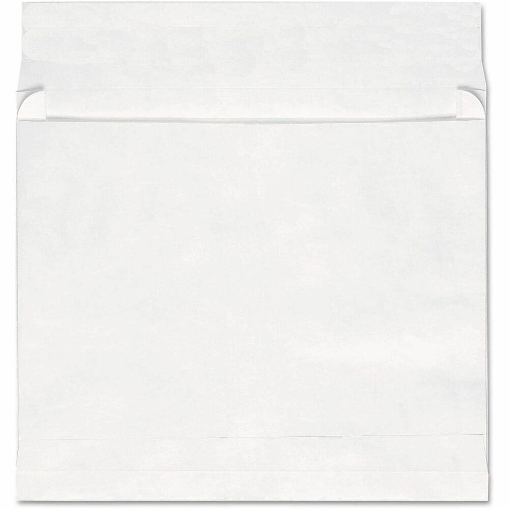 UNV19002 - These expansion envelopes are ideal for mailing bulky items such as binders, apparel, parts, and more. These light-weight envelopes provide an excellent alternative to heavy boxes. Product is known for resisting moisture, punctures, tearing, chemicals, and burns.