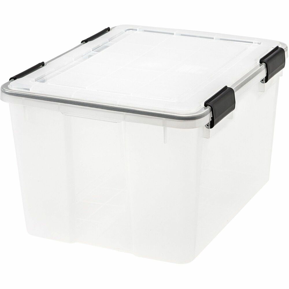 IRS110450 - WEATHERTIGHT storage seal on storage tote is the ideal way to keep stored contents clean and dry.