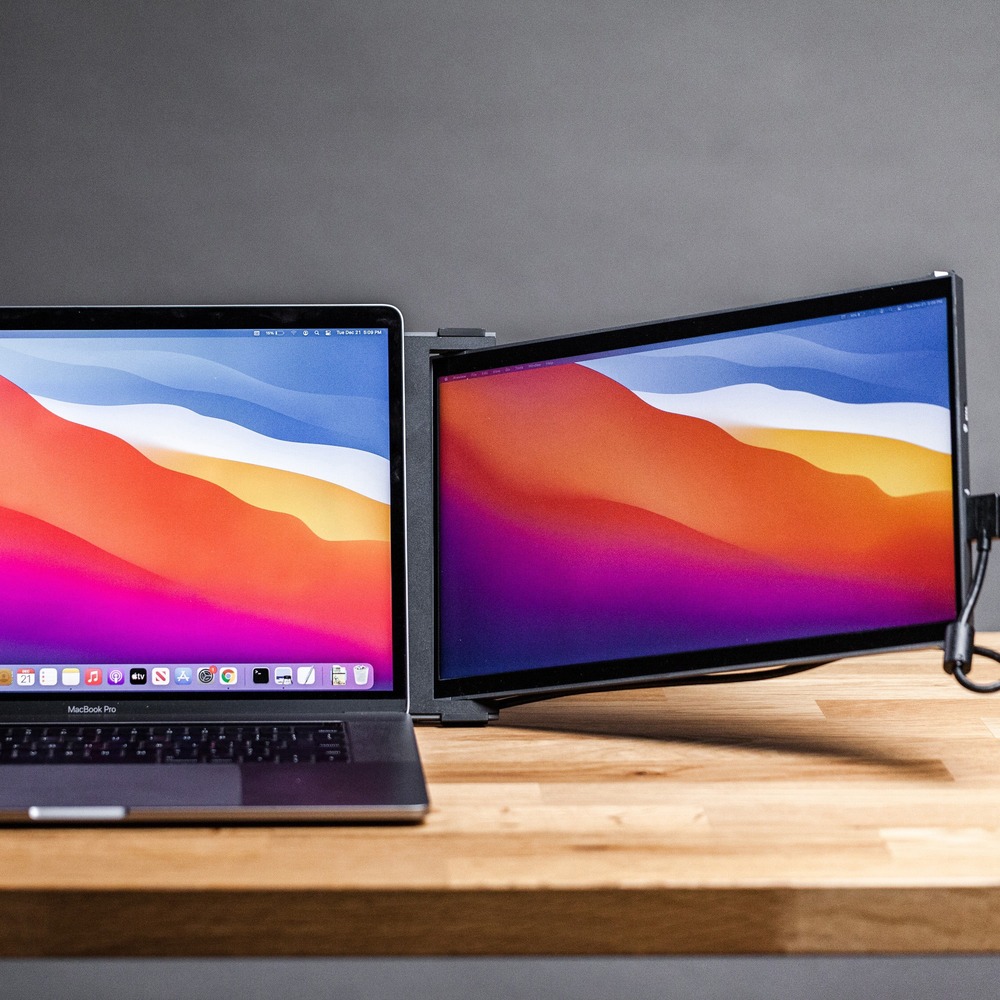 NSNNIB0023 - Double your screen space while working from anywhere with the Mobile Pixel SKILCRAFT Portable Laptop Monitor. Simply connect the monitor to your display using the USB cable to view in portrait, presentation or landscape mode. Monitors have 14.1" screen with full HD Display but weigh only 1.8 lb. Screen rotates 180 to 270 degrees for a customizable view when presenting. Laptop monitor works with Microsoft Windows, Mac OS, Chrome and Linux operating systems or connect to Android Devices. Complete unit includes the monitor, 2-in-1 USB Type-C to USB-A cable, magnets for attaching to laptop lid, additional double sided adhesive stickers, 1" x 4" SKILCRAFT Branded Cable Wrap and user guide.