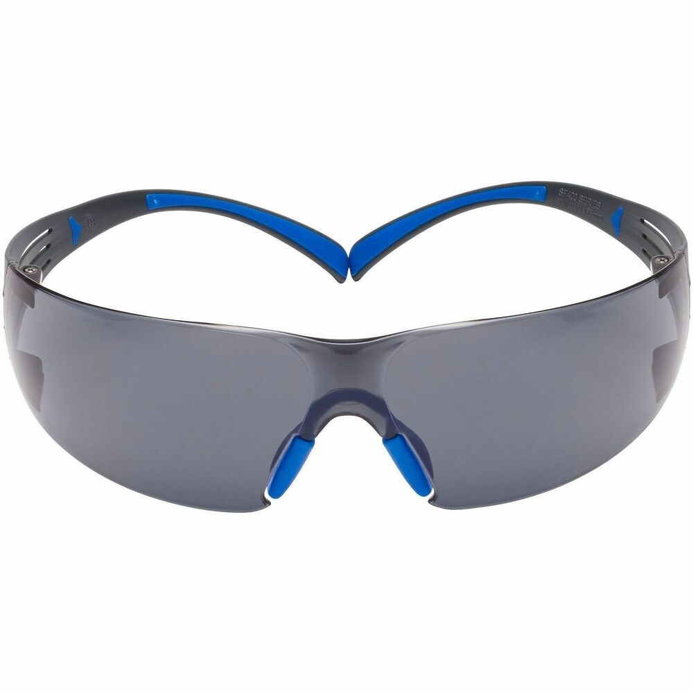 MMMSF402SGAFBLU - SecureFit protective eyewear features pressure-diffusion technology that naturally adjusts to individual head sizes for a natural fit as soon as you put them on. Self-adjusting design adapts to each wearer and provides a snug fit that keeps the glasses securely in place. Removable, foam-lined gasket helps keep debris out of your eyes while providing comfort and cushioning. Dual-injected, padded temple touchpoints enhance comfort over your ears. Universal construction eliminates the expense of stocking multiple frame sizes at jobsites to accommodate different people. Impact-resistant polycarbonate lenses absorb 99.9 percent UVA/UVB/UVC rays to maintain healthy vision when used outdoors. Anti-fogging properties help maintain visibility in hot and humid environments to help increase usage on the job.