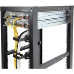 StarTech.com Multi-Directional Vertical Server Rack Cable Management D-Ring Hook 2.4x3.9in 6x10cm