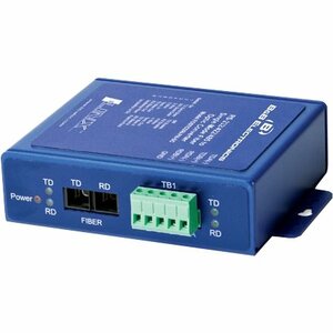 B+B SmartWorx Triple Isolated RS-232/422/485 To Single-Mode Fiber SC Converter