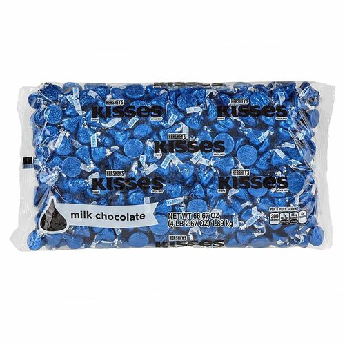 KISSES Candy - Milk Chocolate - Individually Wrapped - 4.17 lb - 1 / Carton - 400 Per Bag