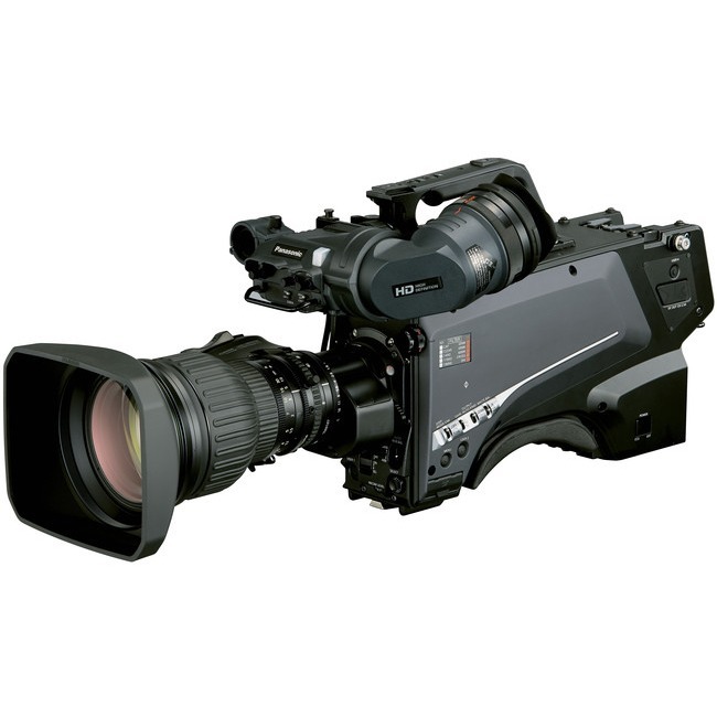 A 4K STUDIO CAMERA WITH HIGH VIDEO QUALITY. COMPATIBLE WITH A 2/3 LENS MOUNT AND