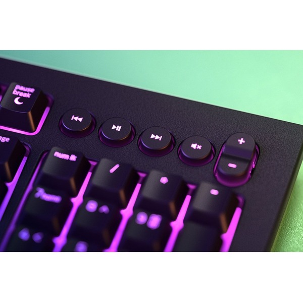 Razer Cynosa Version 2 – Chroma RGB Membrane Gaming Keyboard