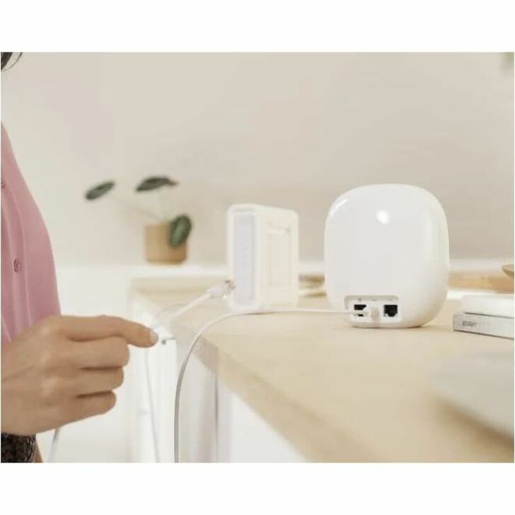 Google WiFi White 2-pack mesh Wi-Fi system for whole-home coverage — alternate view 1