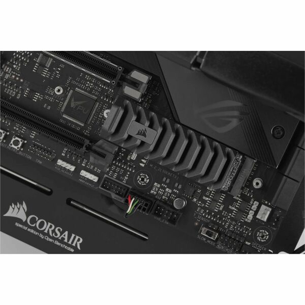 CORSAIR MP600 PRO XT 8TB PCIe Gen4 x4 NVMe M.2 2280 Read: 7000MB/s, Write: 6100MB/s SSD (CSSD-F8000GBMP600PXT)