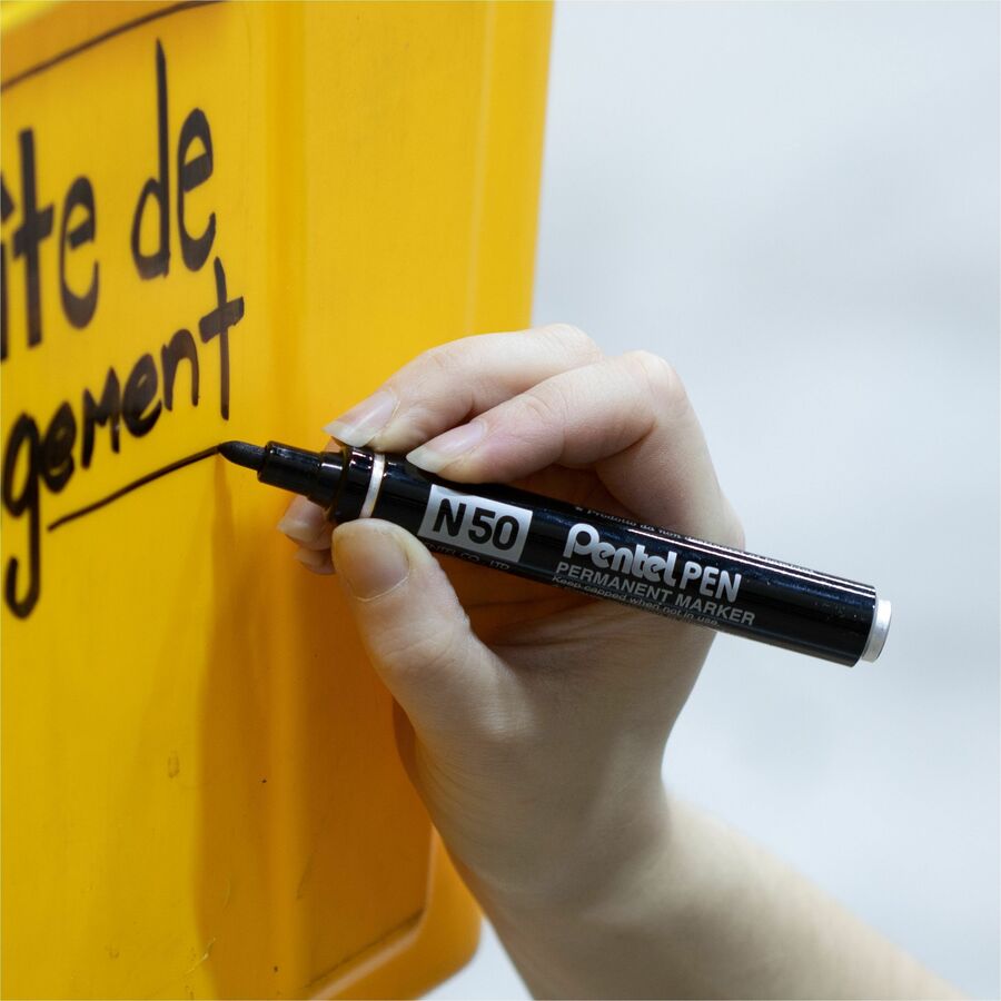 Pentel Pen Permanent Marker, Bullet Tip, Black Ink