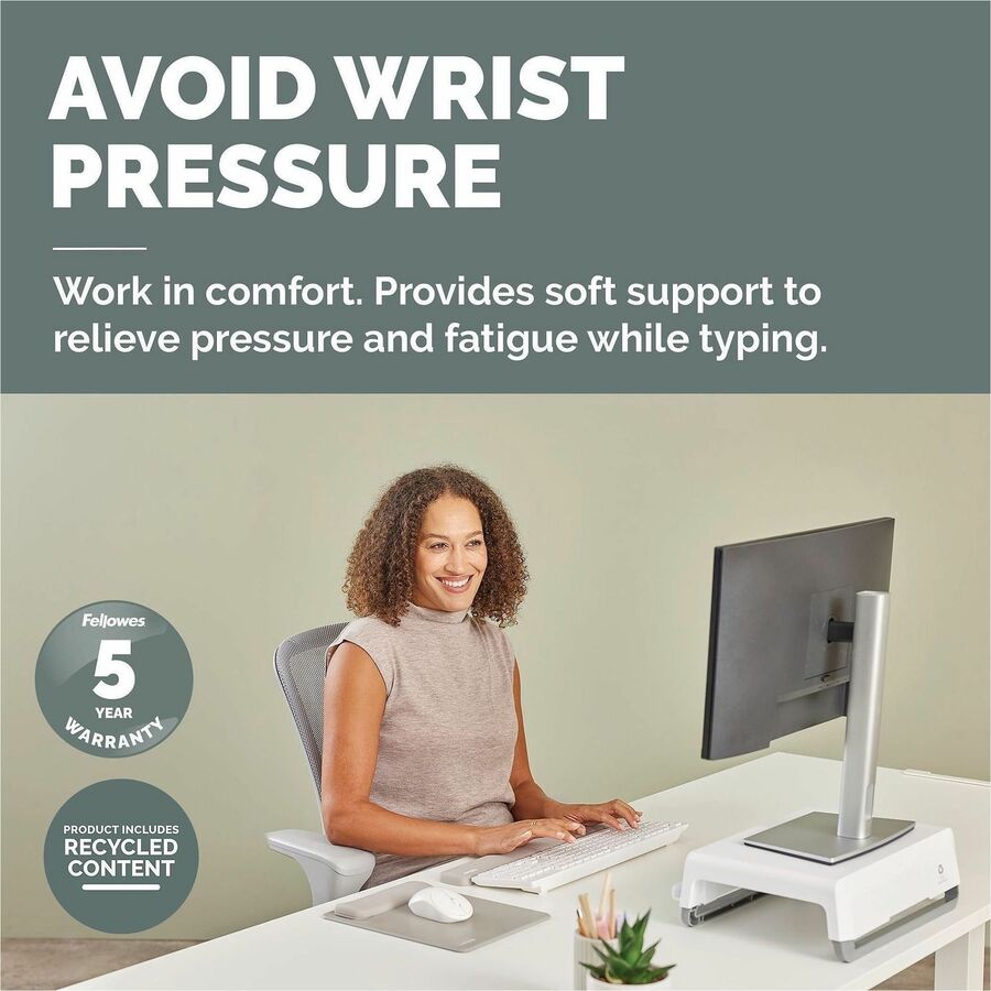 Picture of Fellowes Breyta Keyboard Wrist Rest - Sand