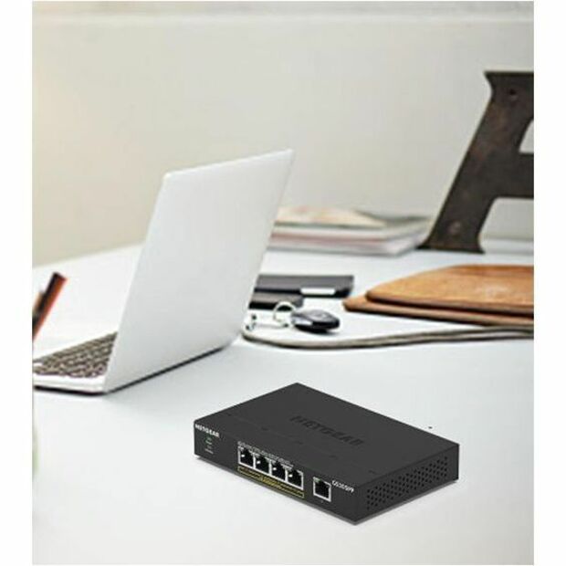Netgear GS305PP Ethernet Switch