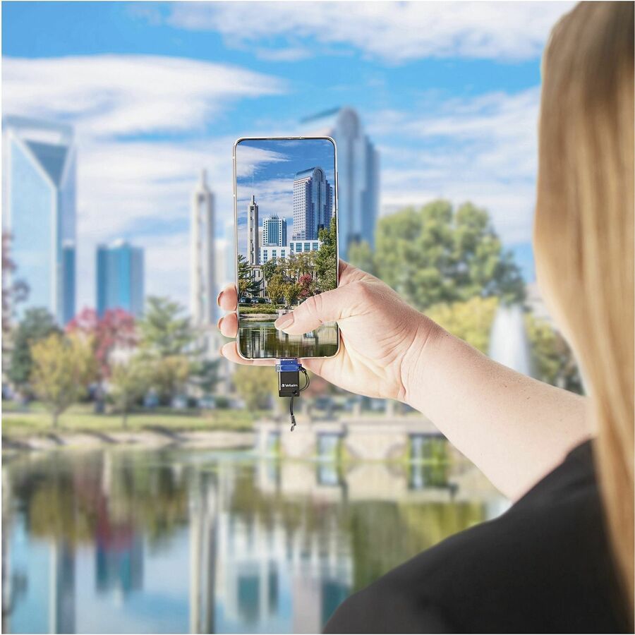 Verbatim 64GB Store 'n' Go Dual USB 3.2 Gen 1 Flash Drive for USB-C Devices - Blue