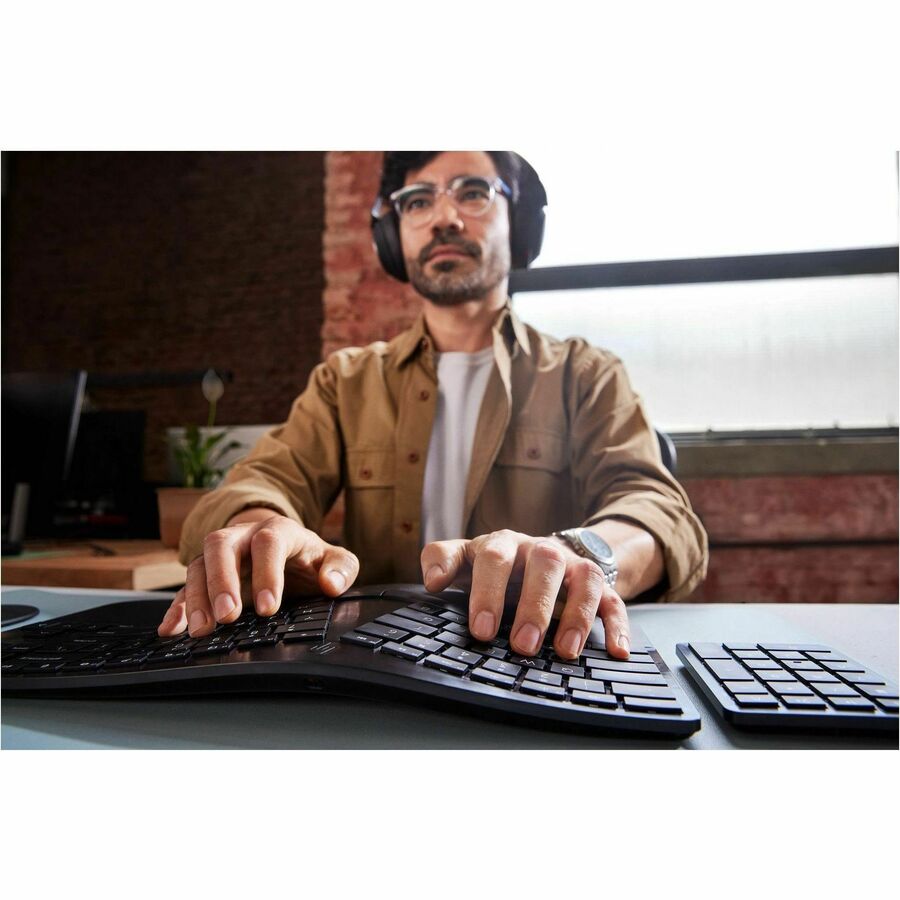 Poly - Casque Voyager Surround 80 UC