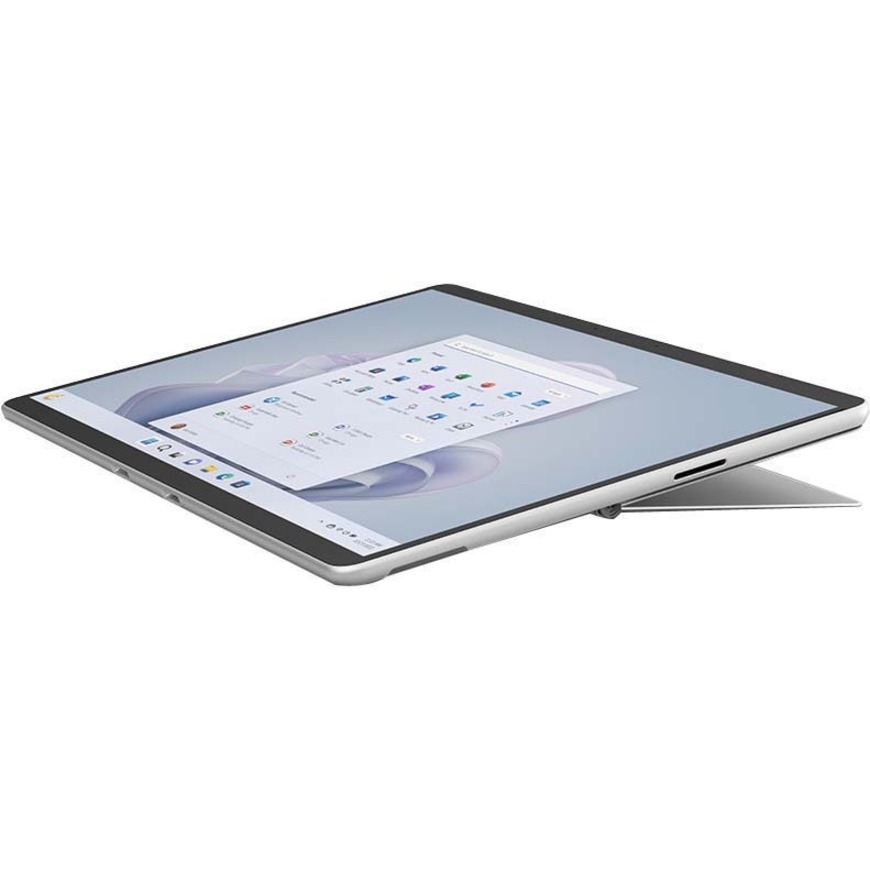 Microsoft Surface Project AI - 8 CM W11/22 SC English,Canadian French,Spanish Platinum US/Canada 1 License