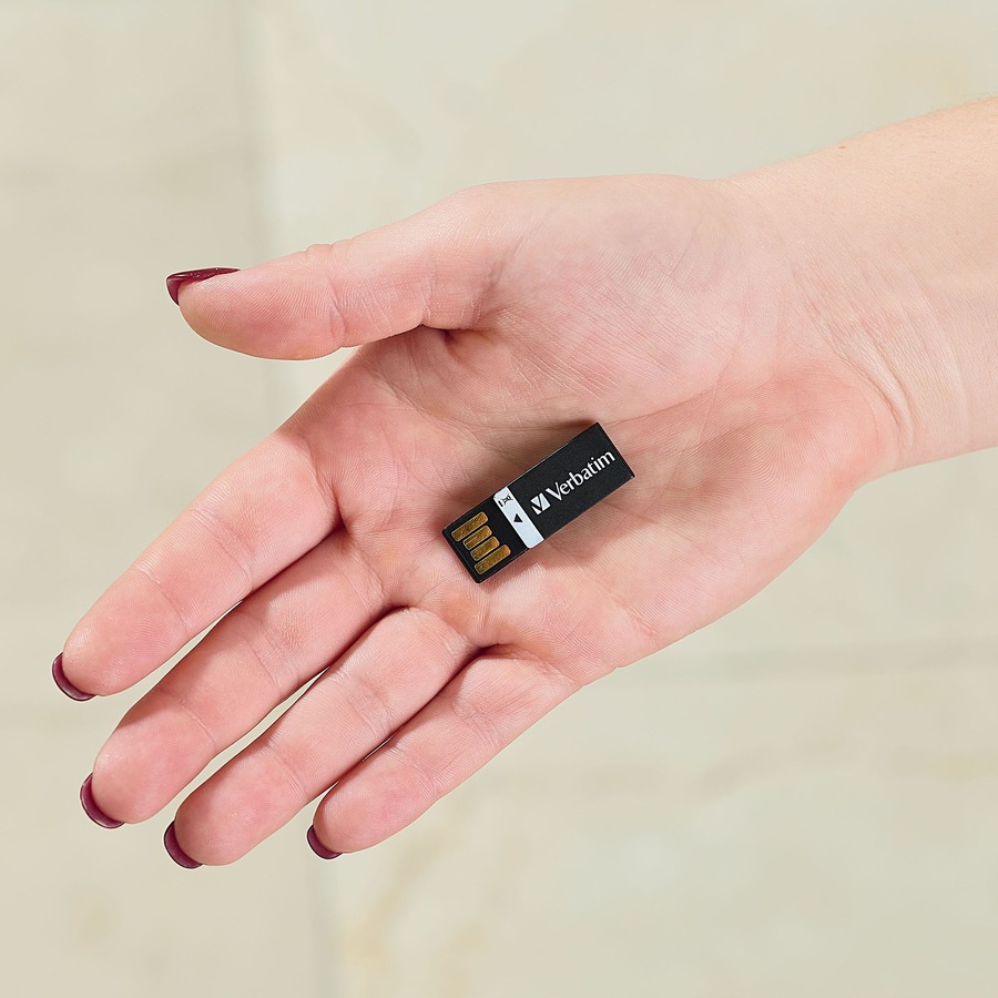 16GB PinStripe USB 3.2 Gen 1 Flash Drive – Black: Everyday USB