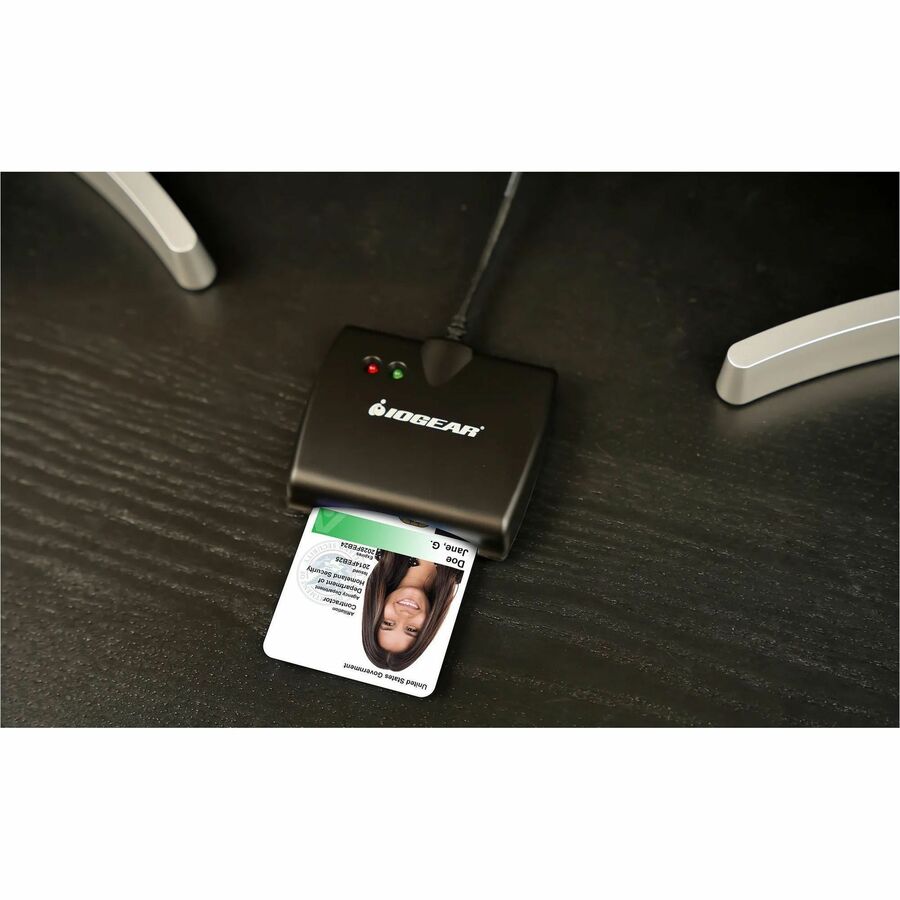 IOGERA USB Common Access Card Reader (TAA compliant) - Cable - USB 2.0 - TAA Compliant