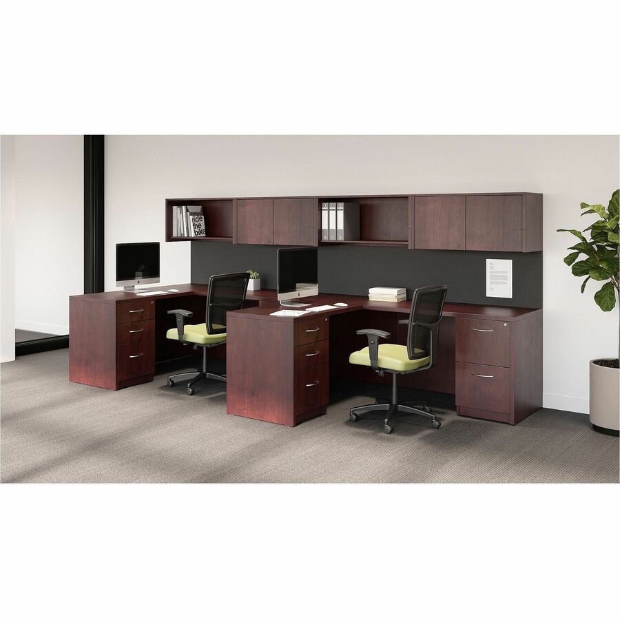 Lorell - Bureau rectangulaire Essentials Series