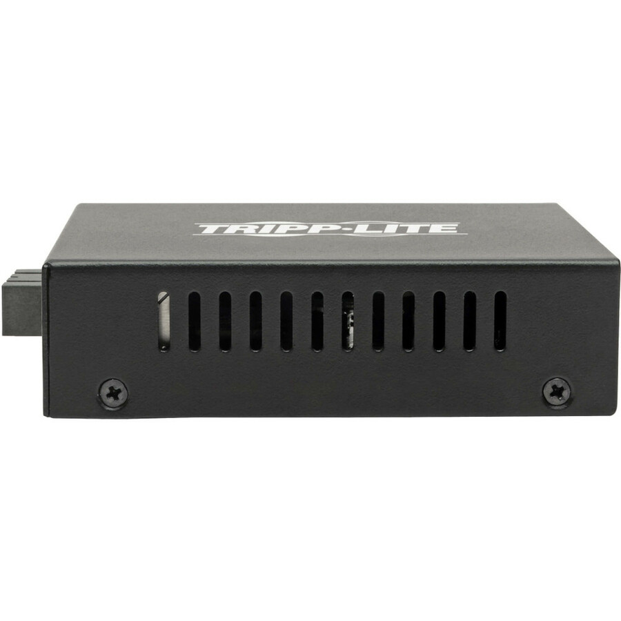 Tripp Lite by Eaton Gigabit Singlemode Fiber to Ethernet Media Converter POE+ - 10/100/1000 SC 1310 nm 20 km (12.4 mi.)