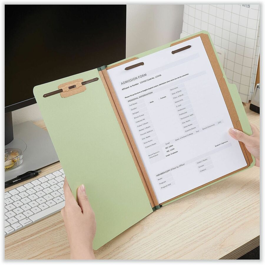 Universal 2/5 Tab Cut Letter Classification Folder - 8 1/2" x 11" - 3" Expansion - 8 Fastener(s) - 2" Fastener Capacity - Top Tab Location - Right of Center Tab Position - 3 Divider(s) - Green - 10 Box
