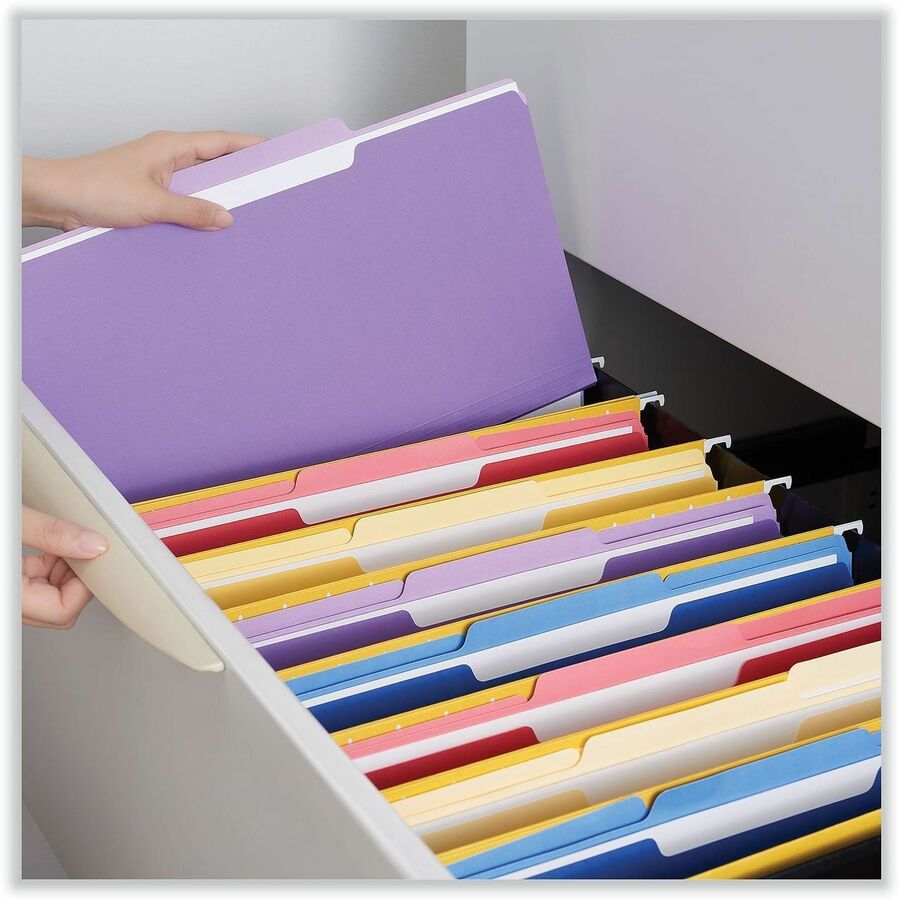 Universal 1/3 Tab Cut Letter Top Tab File Folder - 8 1/2" x 11" - Assorted Tab Position - 11 pt. - Stock - 100 Box