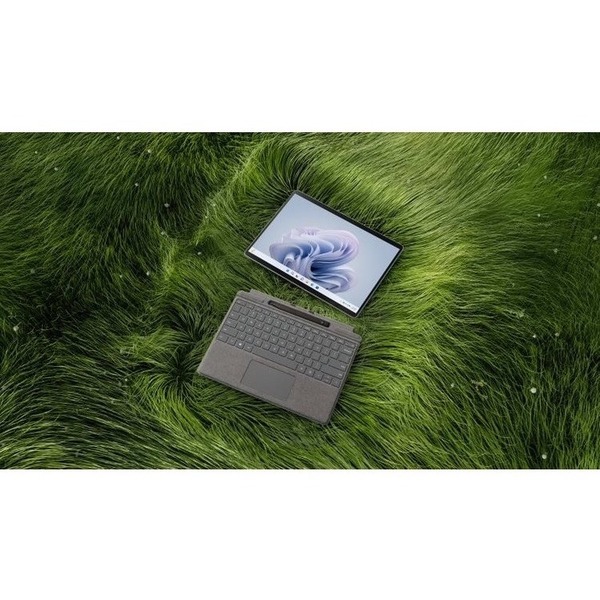 Microsoft Surface Pro 9 i7 - 16GB LPDDR5 RAM - 256 SSD - Commercial Platinum - Microsoft Windows11 Professional - 120Hz - 13inch - Touch Display - Wi-Fi 6E: 802.11ax + Bluetooth Wireless 5.1 technology