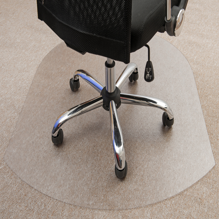Cleartex Ultimat Chair Mat for Plush Pile Carpets (over 1/2), Clear  Polycarbonate, Lipped Carpet Protector