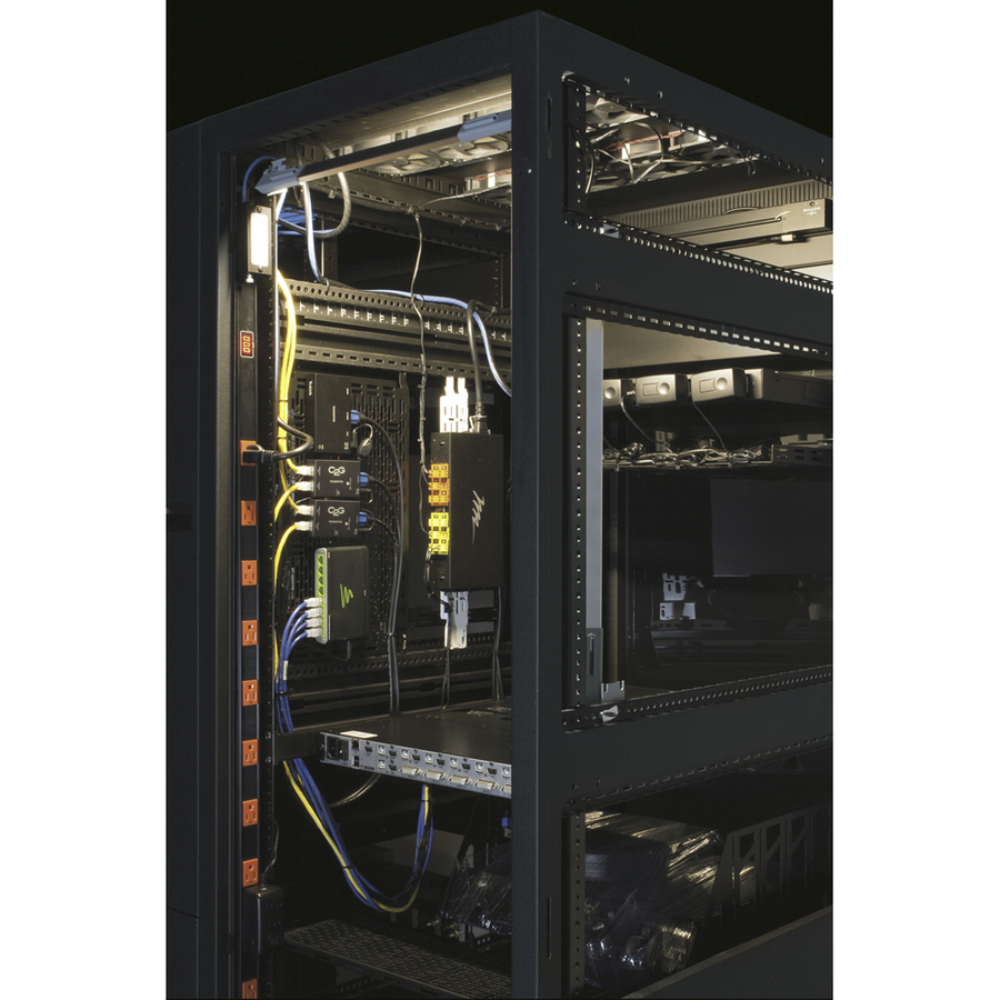 Middle Atlantic DUAL RKMT WORK LIGHT LT-CABUTL-DUAL rack-mount task lighting — alternate view 4