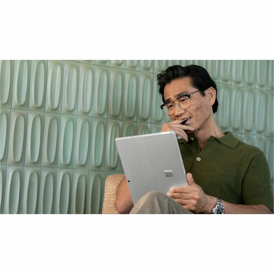 Microsoft Surface Pro 10 Tablet - 13" - 16 GB - 256 GB SSD - Windows 11 Pro - 5G - Platinum