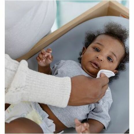 Pampers Baby Wipes Sensitive - Unique Softgrip Texture - White - 1 / Carton