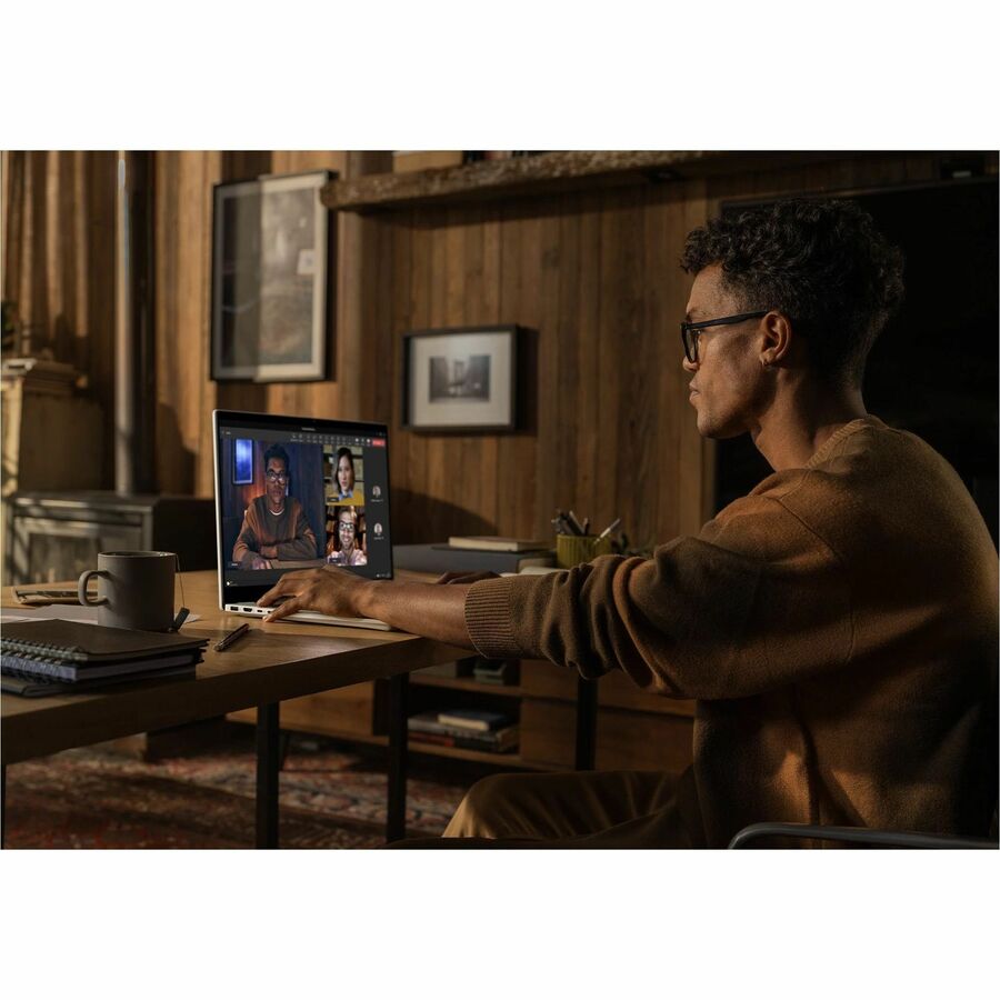 HP OmniBook X 17.3" Touchscreen - Core Ultra 7 256V - 16 GB - 1 TB SSD — product image