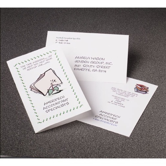 Avery® Half-fold Greeting Cards - 97 Brightness - 8 1/2" x 5 1/2" - Matte - 30 / Box - Perforated, Heavyweight, Rounded Corner - White