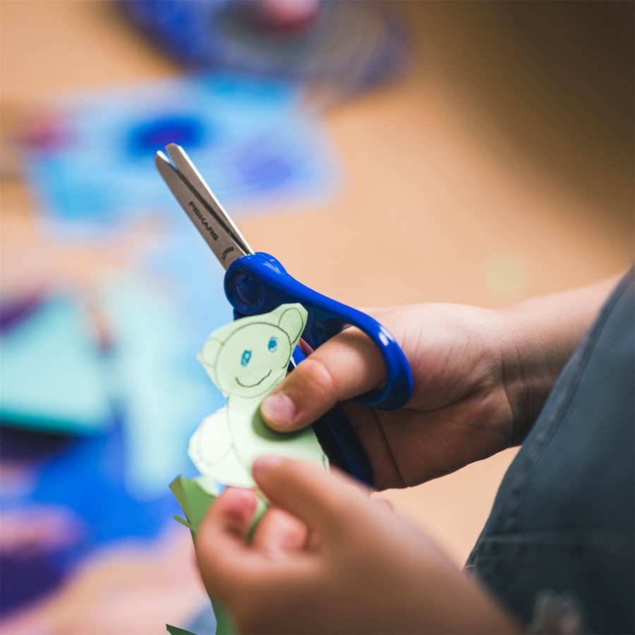 Fiskars Softgrip 5 In. Left-handed Precision-tip Kids Scissors, Arts &  Crafts, Household