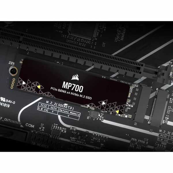 CORSAIR MP700  1TB PCIe Gen5 x4 NVMe 2.0  M.2 SSD