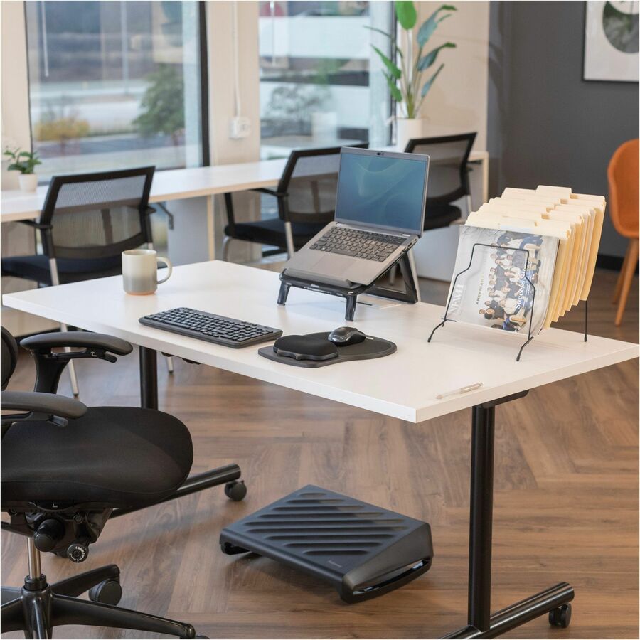 Fellowes&reg; Easy Glide Gel Mouse Pad Wrist Rest - Black (93730)