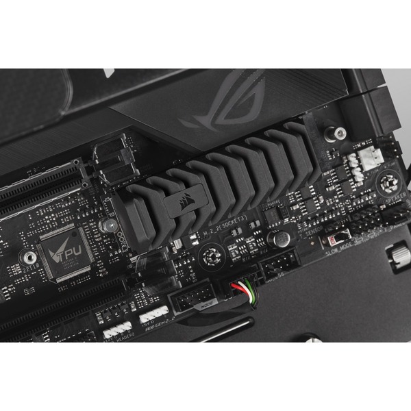 CORSAIR MP600 PRO XT 1TB PCIe Gen4 x4 NVMe SSD