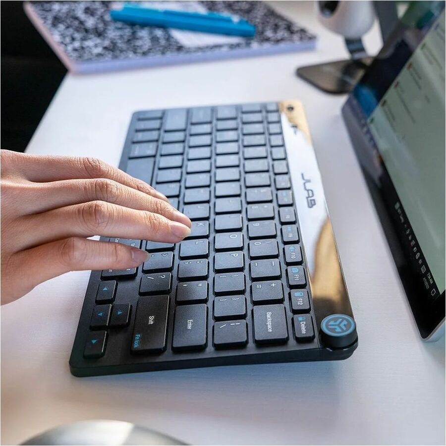 Wireless keyboard and mouse bundle for clean desk setups and everyday productivity — alternate view 6