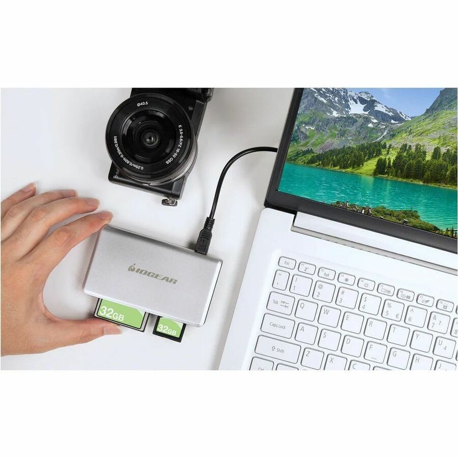 IOGEAR 56-in-1 Memory Card Reader/Writer