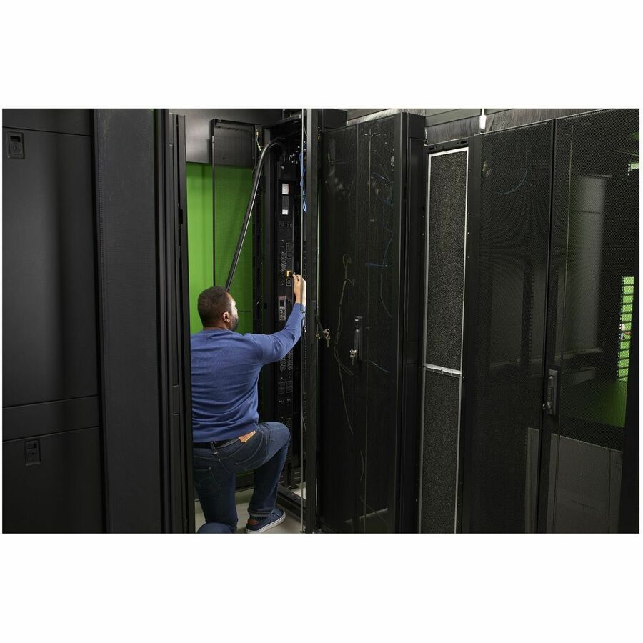 APC NetShelter Switched Rack PDU, 9K series, 0U, 11.5kW, 200-240V, 21 C13/C15 and 3 C19/C21 outlets