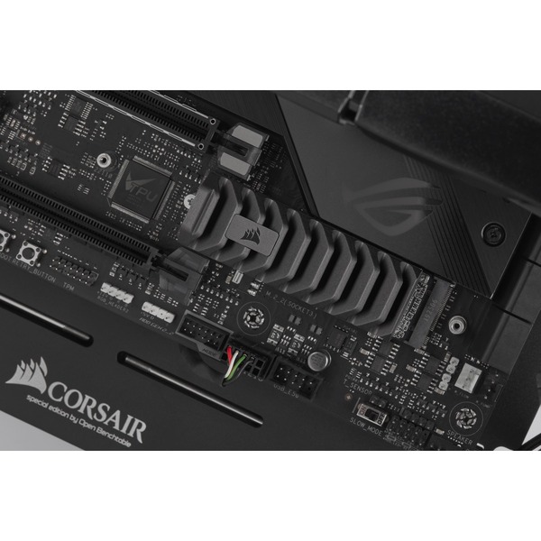 CORSAIR MP600 PRO XT 2TB PCIe Gen4 x4 NVMe SSD