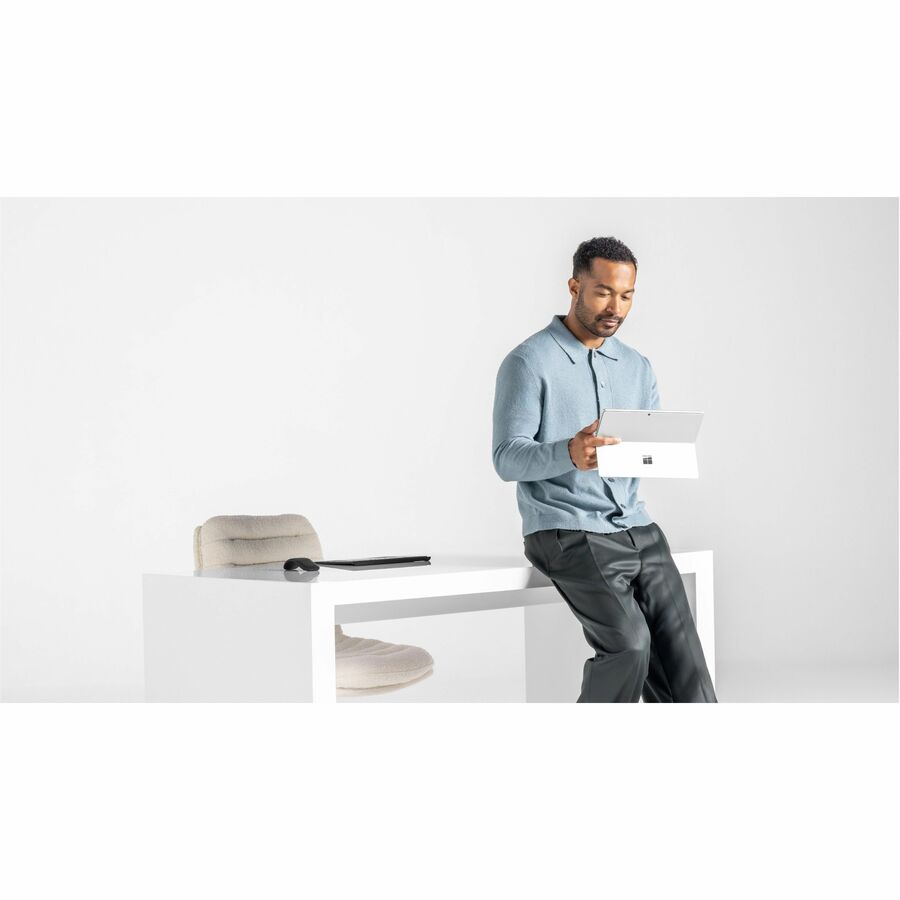 Microsoft Surface Pro 11 Copilot+ PC Tablet - 13" - Qualcomm Snapdragon X Plus - 16 GB - 256 GB SSD - 5G - Platinum