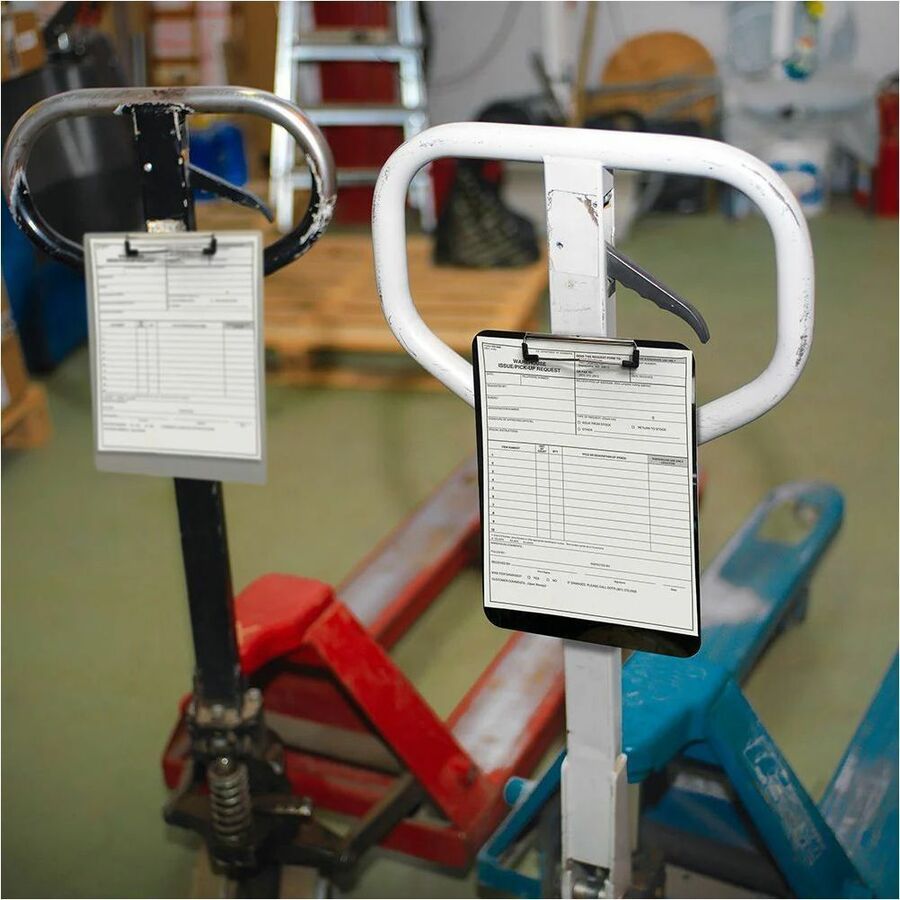 Officemate Magnetic Clipboard