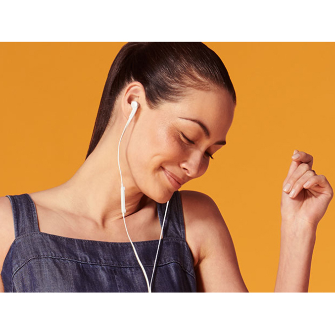 Belkin SoundForm Wired Earbuds with USB-C Connector