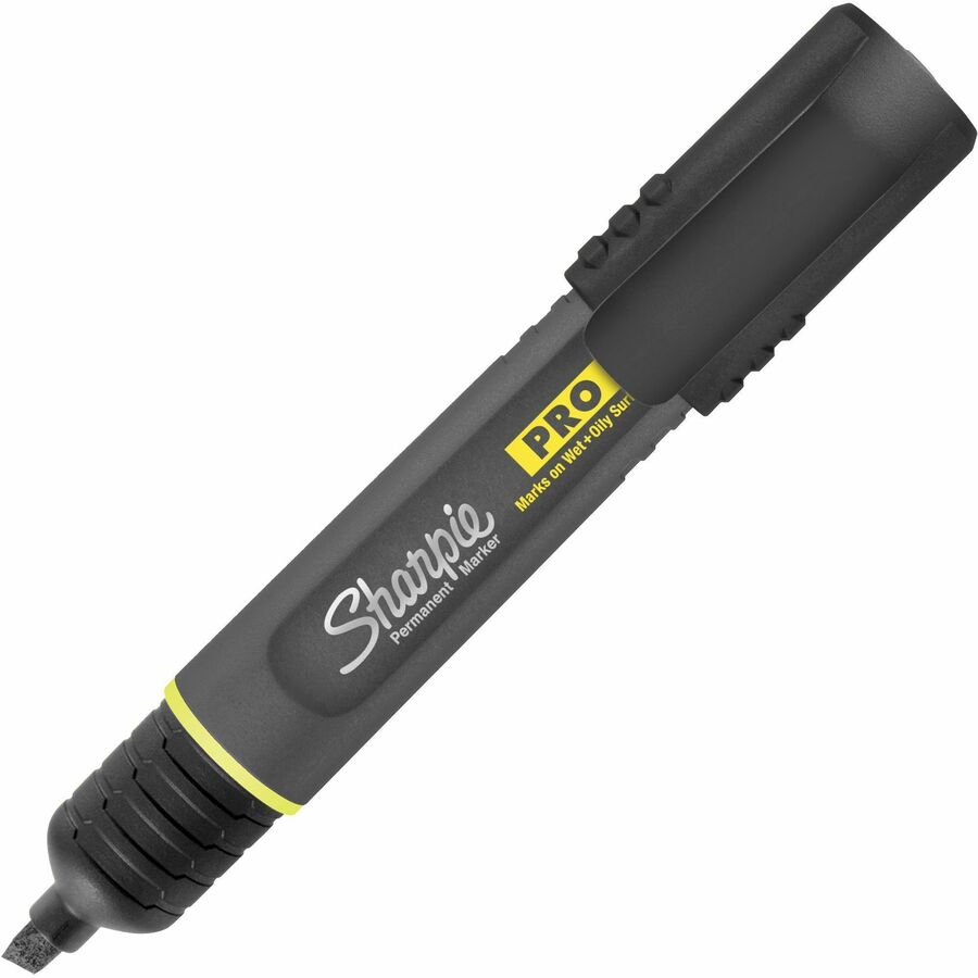 Picture of Sharpie PRO Chisel Tip Permanent Markers