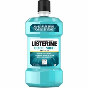 LISTERINE%C2%AE+Cool+Mint+Antiseptic+Mouthwash+-+For+Bad+Breath%2C+Cleaning+-+Cool+Mint+-+1.06+quart+-+1+%2F+Each