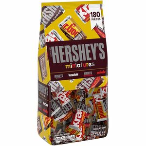 Hershey+Chocolate+Assortment+-+Chocolate%2C+Dark+Mildly+Sweet+Chocolate%2C+Milk+Chocolate%2C+Chocolate+Candy+with+Peanuts+-+3.50+lb+-+180+%2F+Carton