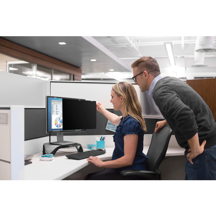 Fellowes PrivaScreen&trade; Blackout Privacy Filter - 19.0" Wide