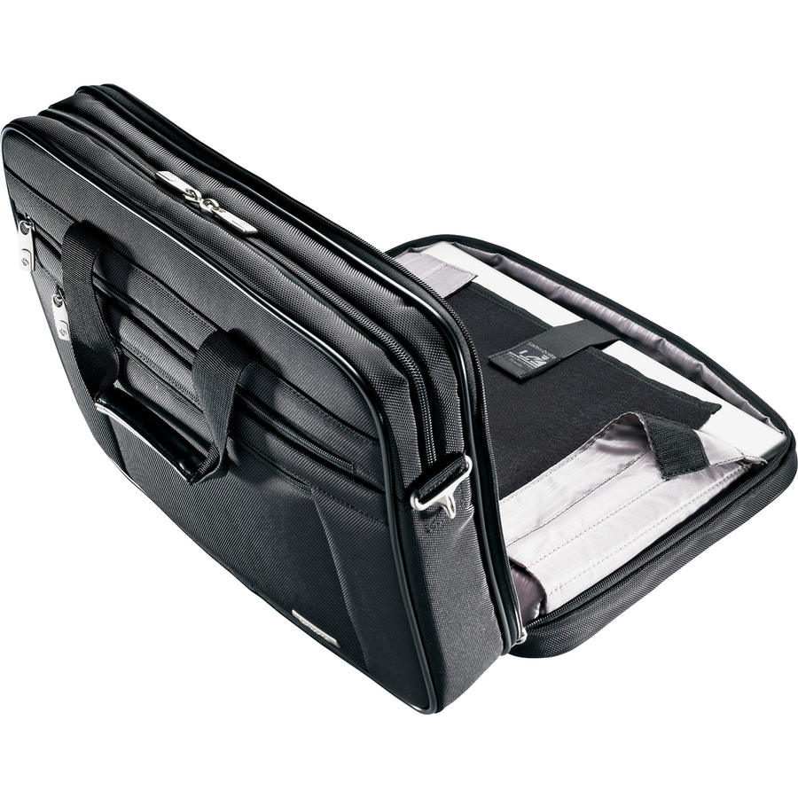 Samsonite Classic Carrying Case (Briefcase) for 13" to 15.6" Notebook - Black